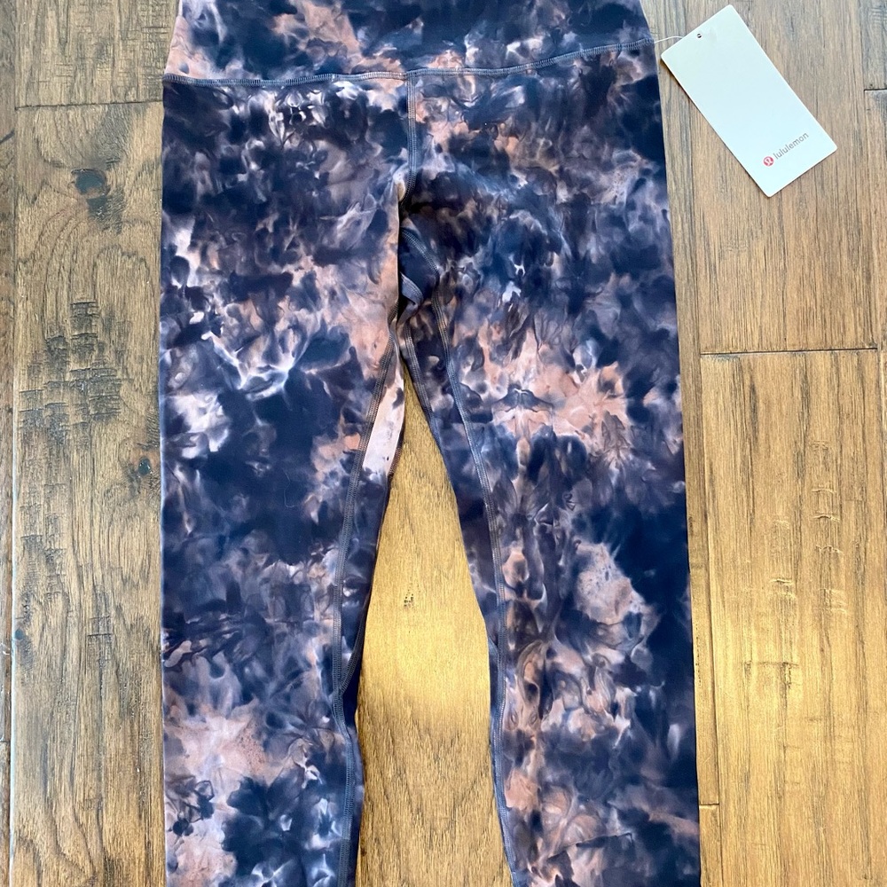 NEW WITH TAGS, tie dye Lululemon Align HR Crop leggings.